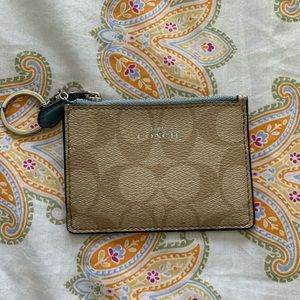Coach travel ID case